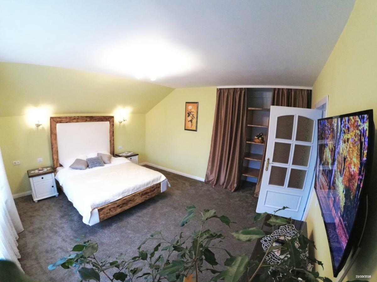 Apulum Gardens Otel Alba Iulia Dış mekan fotoğraf